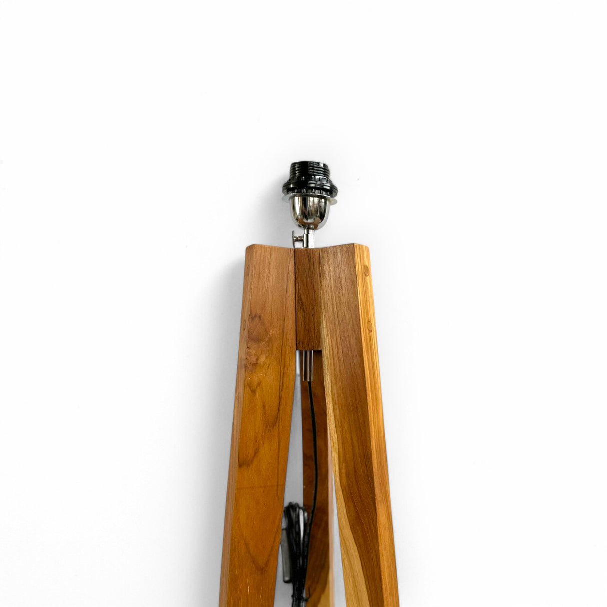 Wooden Floor Standing Lamp | 130cm, Tripod Legs