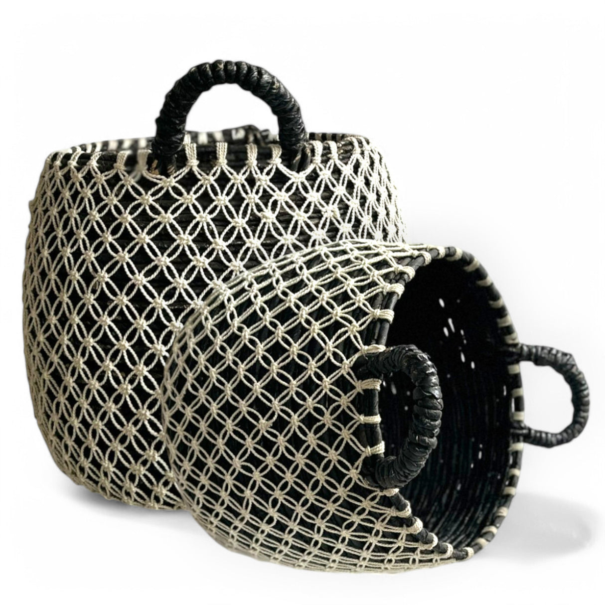 Woven Basket with Interlocking Net Pattern | Black, White 43cm