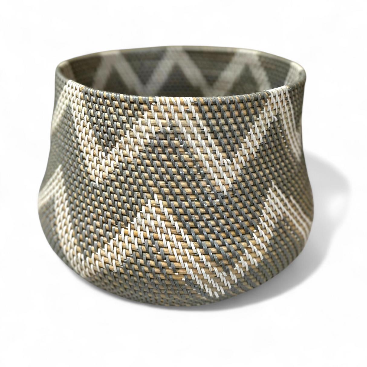 Handwoven Zigzag Basket | White, Dark Grey